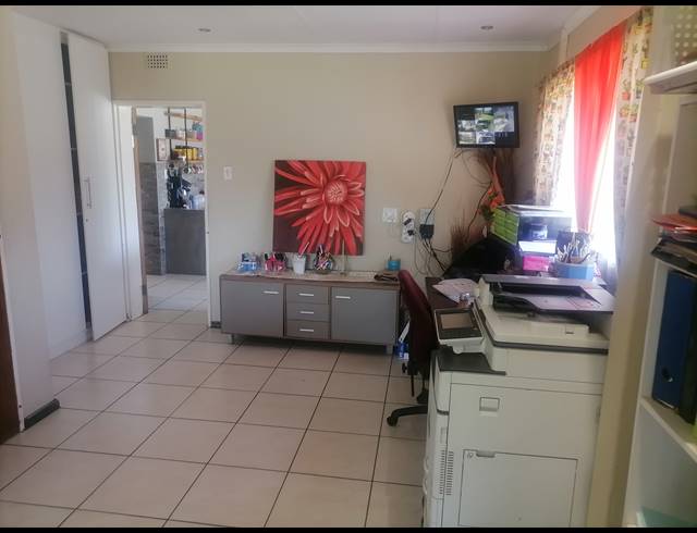 4 BEDROOM HOUSE FOR SALE IN ANNADALE